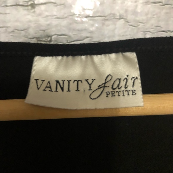 Vanity Fair Petite XS top with shell embellishment - Picture 3 of 4